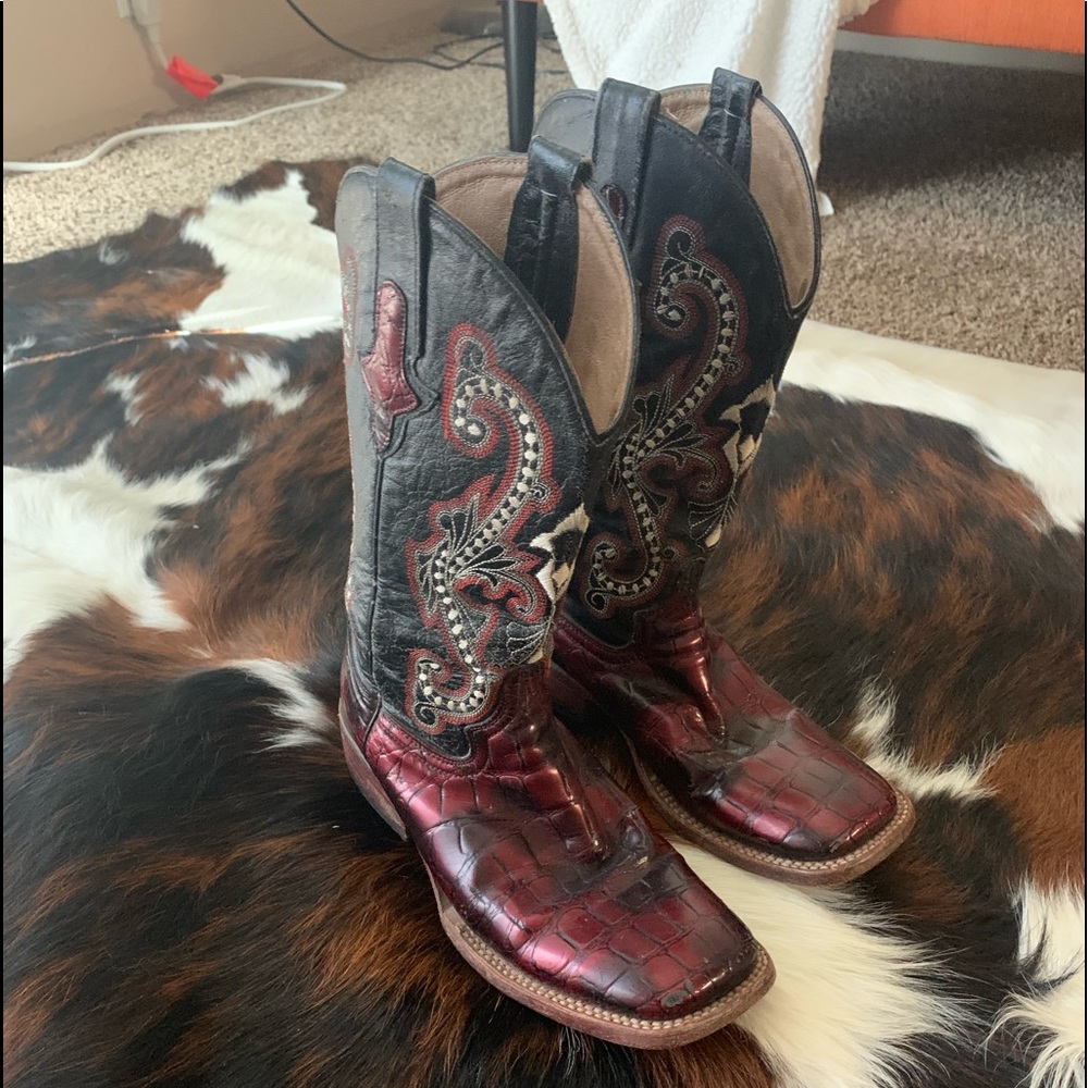 Red and Black Cowgirl Boots